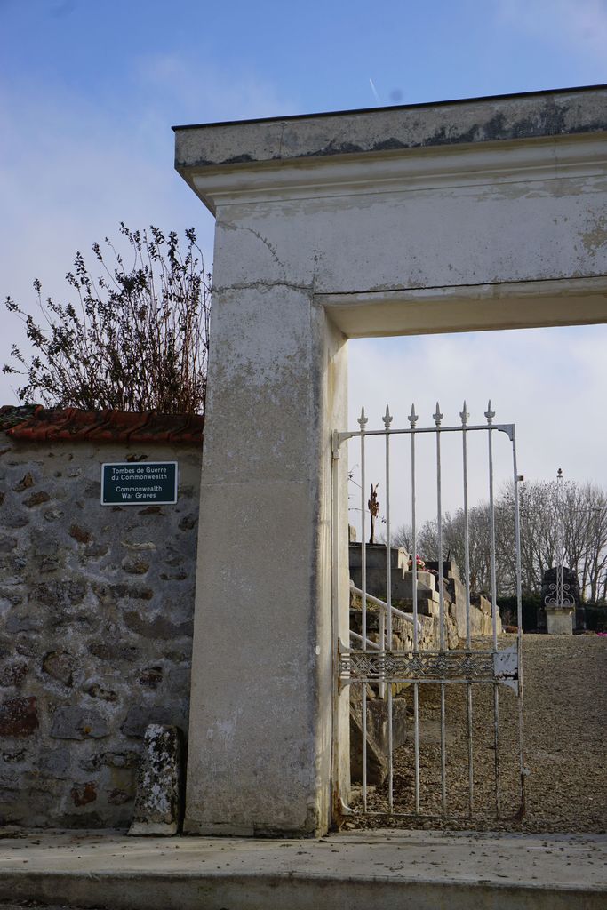Marigny-en-Orxois Communal Cemetery