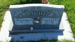 Roena <I>Hatch</I> Licht 