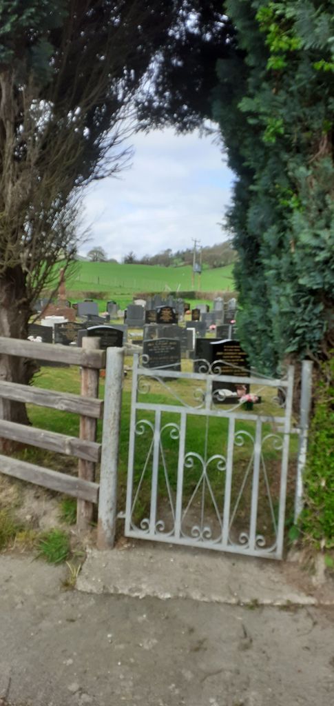 Gleiniant New Cemetery