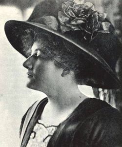 Dorothy Harriet Camille Arnold 