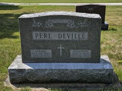 Seraphine <I>Perl</I> De Ville 
