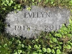 Evelyn Betsey <I>Hall</I> Aldrich 