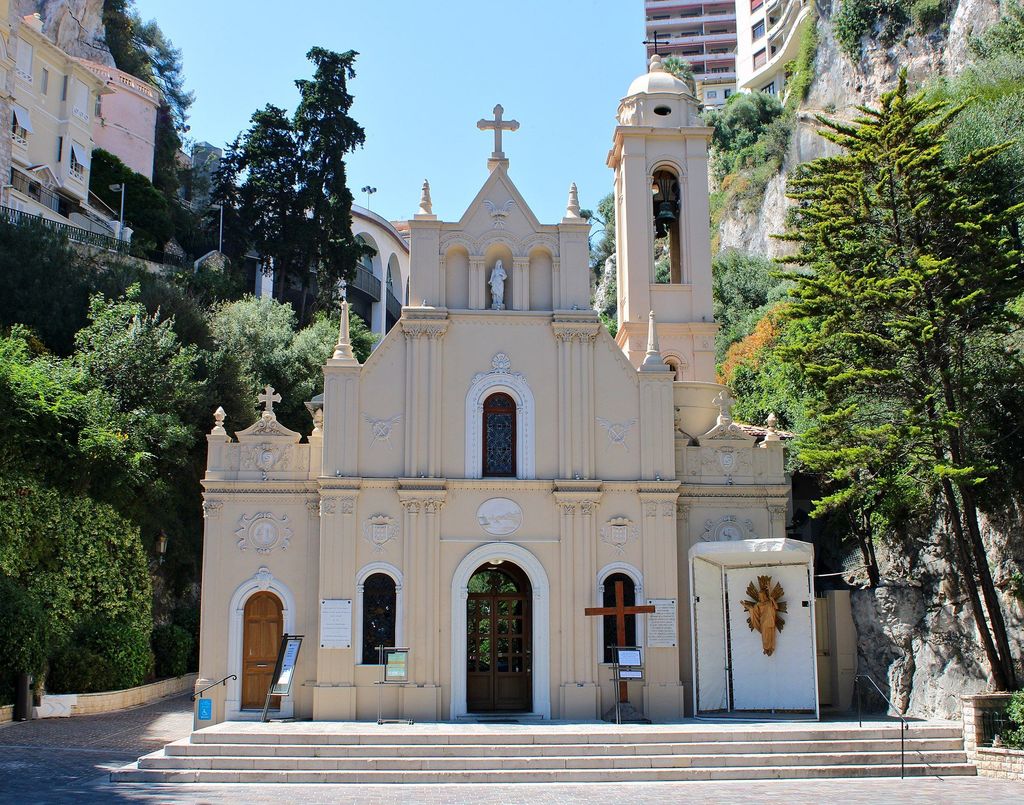 Saint Devote Church