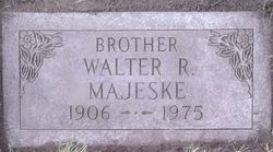Walter R Majeske 