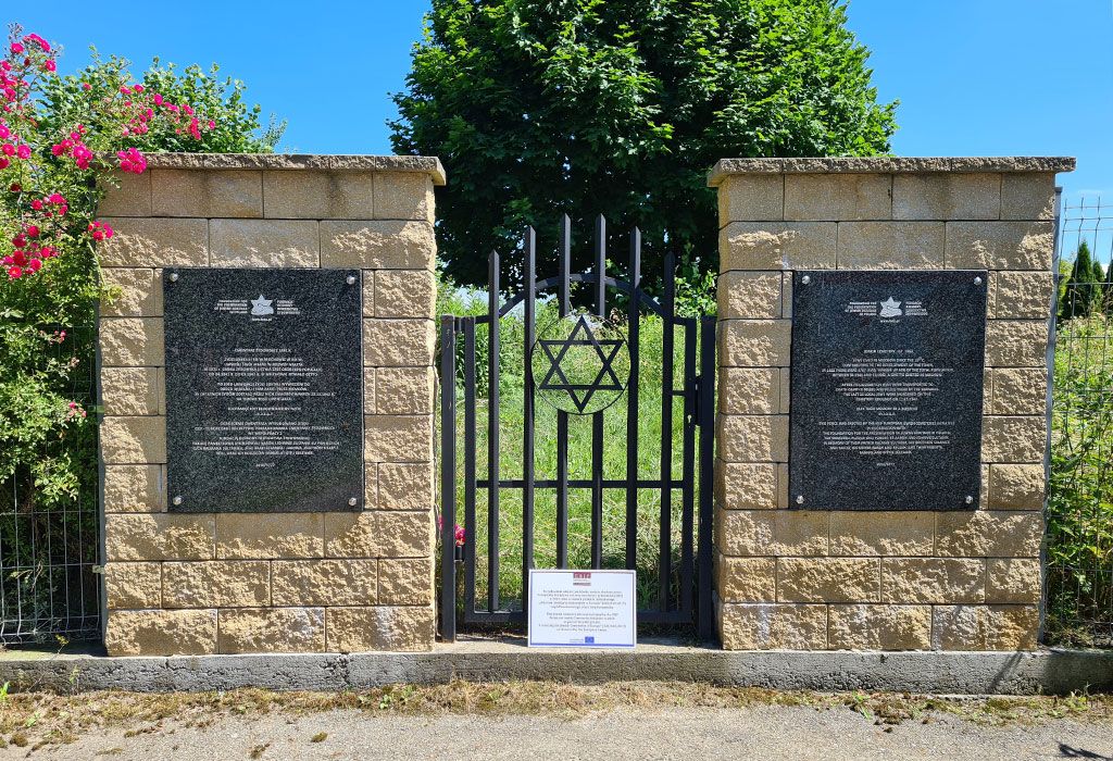 Miechów Jewish cemetery