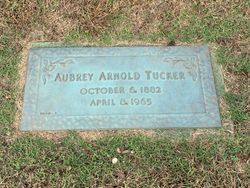 Aubrey Ethel <I>Arnold</I> Tucker 