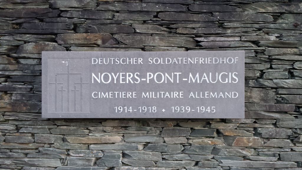 Noyers-Pont-Maugis German Cementry