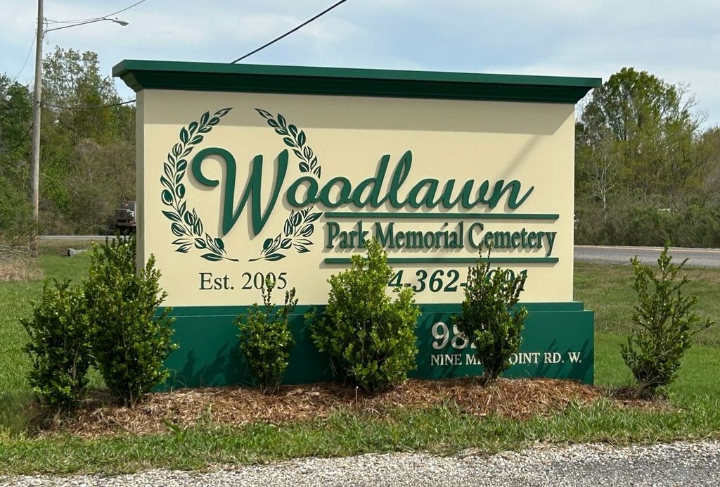 Woodlawn Park Memorial Cemetery and Mausoleum
