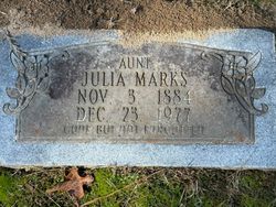 Julia Marks 
