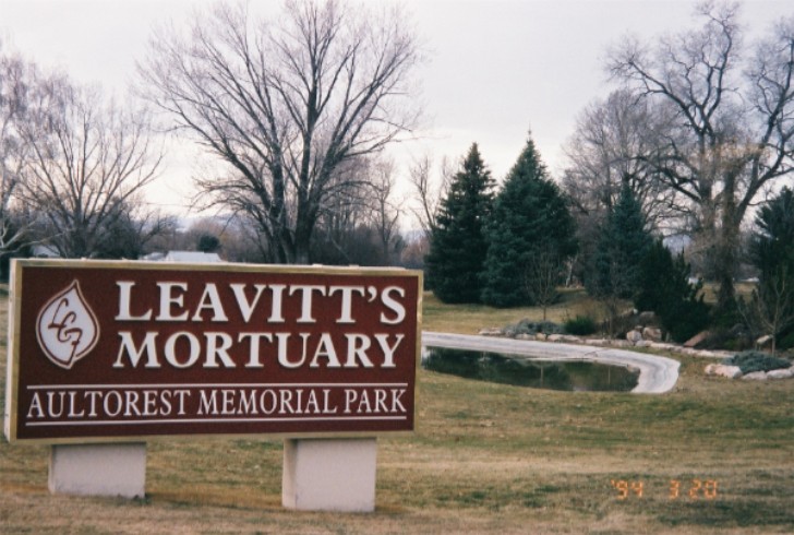 Aultorest Memorial Park