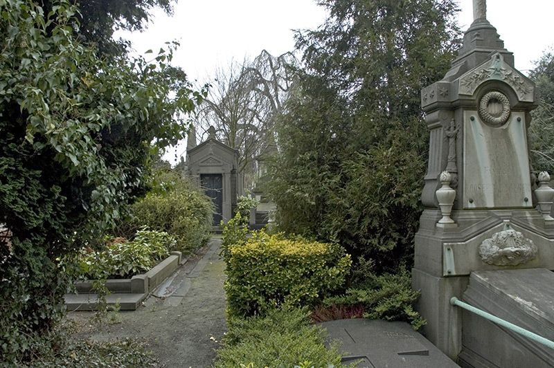 Laken Cemetery