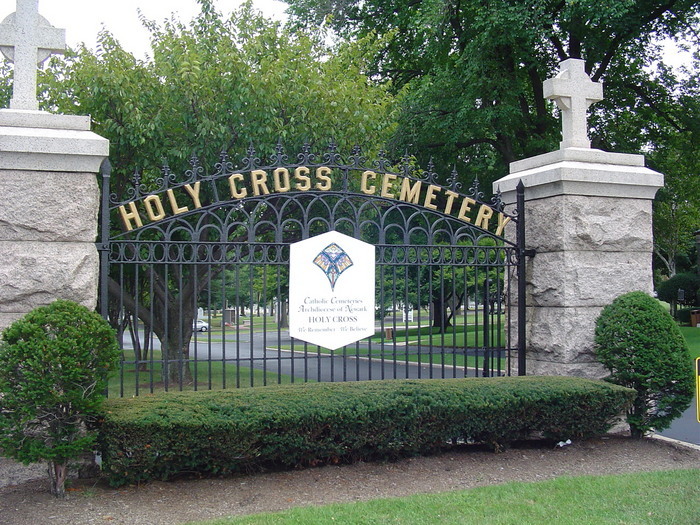 Holy Cross Cemetery and Mausoleum
