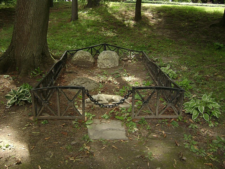 Sonnenberg Gardens Pet Cemetery