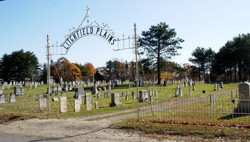 Litchfield Plains Cemetery