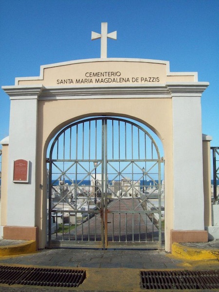 Cementerio Santa María Magdalena de Pazzis
