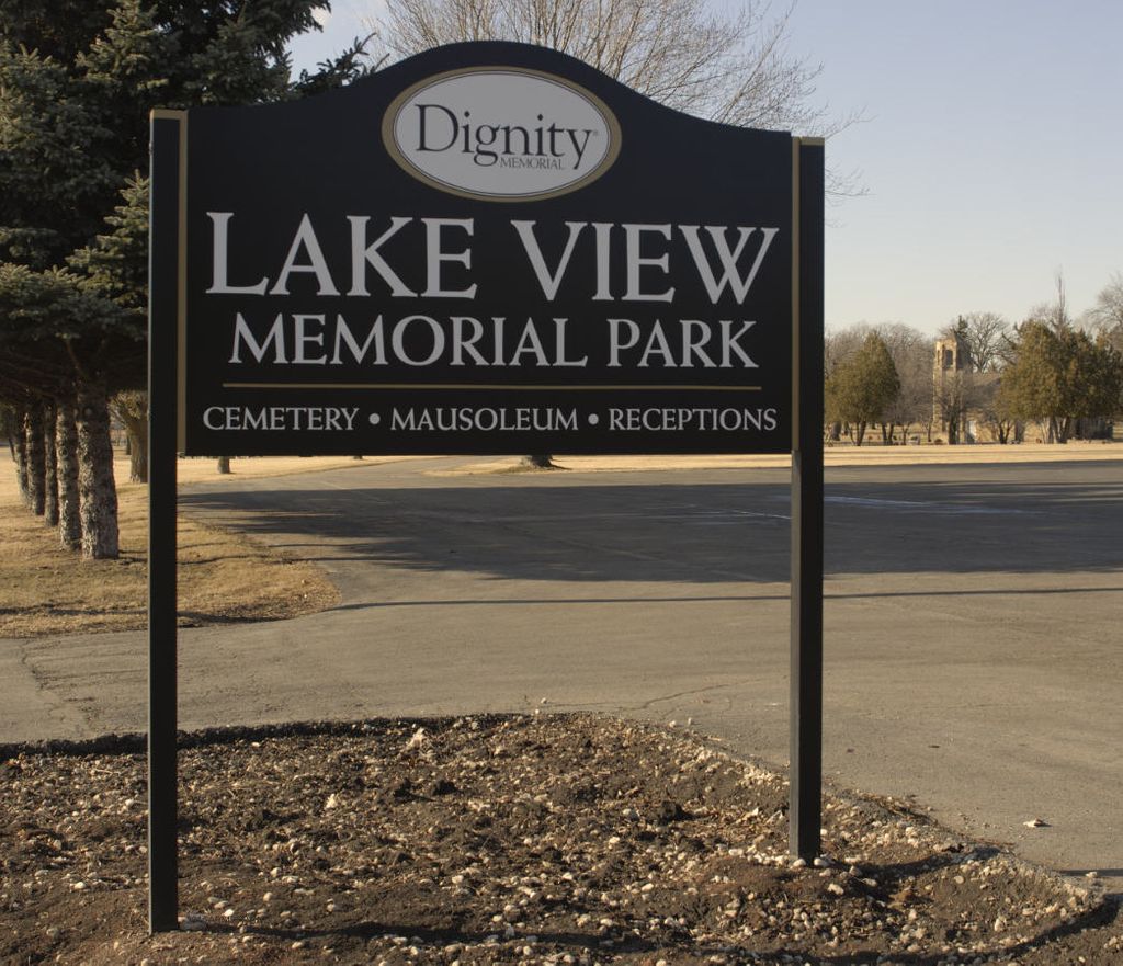 Lake View Memorial Park