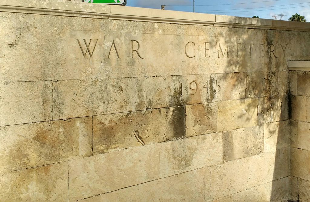 Syracuse War Cemetery