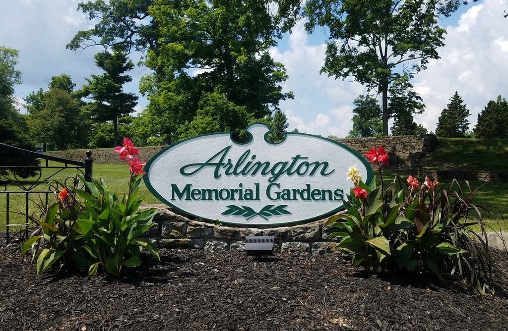 Arlington Memorial Gardens