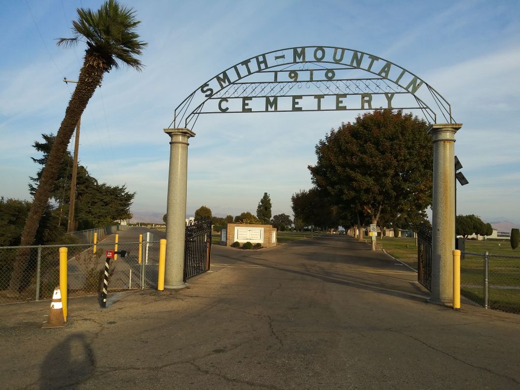 Smith Mountain Cemetery