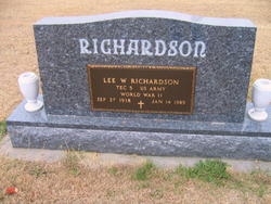  Lee Richardson