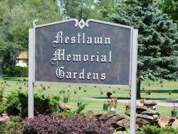 Restlawn Memorial Gardens In Holland Michigan Find A Grave Cemetery