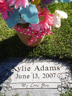  Kylie Adams