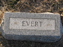  Evert E Lawn