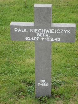  Paul Niechwiejczyk