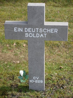  CV-10-229 Ein Deutscher Soldat