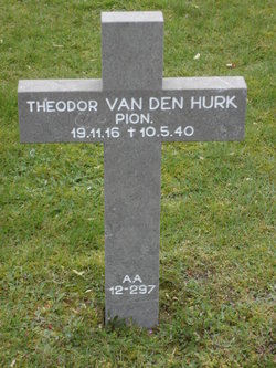  Theodor van den Hurk