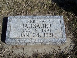  Bertha Hausauer