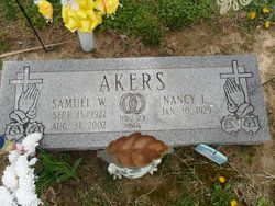  Nancy L. <I>Lewis</I> Akers