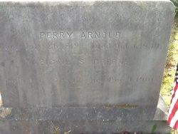  Perry Arnold