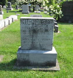  Richard J. Nichols