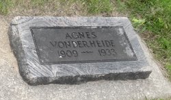  Agnes <I>Bloemer</I> Vonderheide
