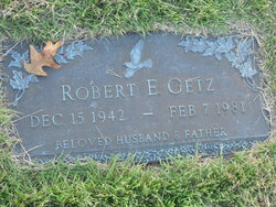  Robert E Getz