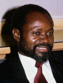 Samora Machel