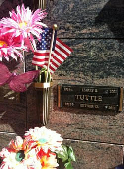 Harry Phillip Tuttle (1916-2001) - Find A Grave Memorial