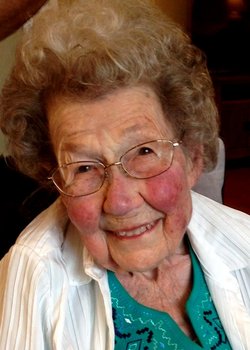June Elizabeth Lynn Long (1921-2017)