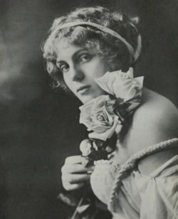  Vera Maxwell
